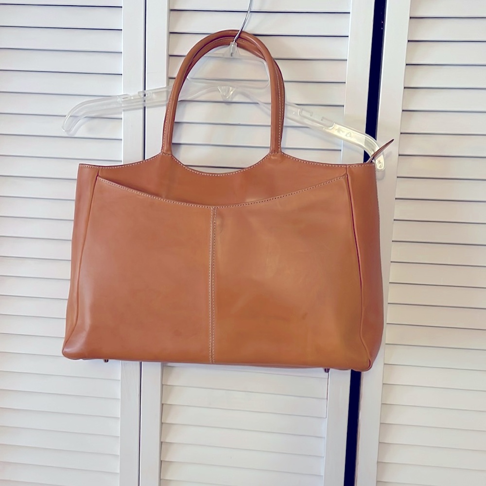 Guia’s Italian Leather Tote Bag